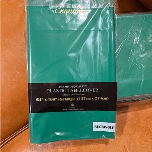Exquisite Green Plastic Tablecover